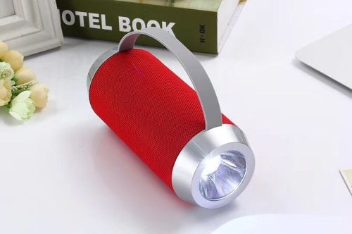 2018 new design led light protable bluetooth speaker