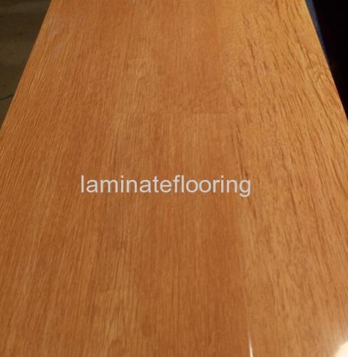 high glossy 12mm class32 AC4 laminated flooring