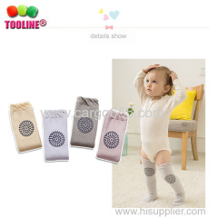 2017 Factory custom/wholesale combed cotton silicone print kneepad baby/kids knee high socks