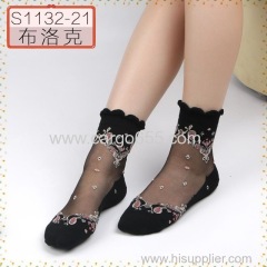 Women Crystal Happy Lace Socks from China Manufacture