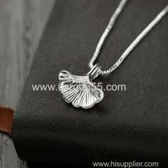 Wholesale Fashion Silver Plated Chain Alloy Women Necklaces Jewerly Latest Design Ginko Leaf Pendant Necklace