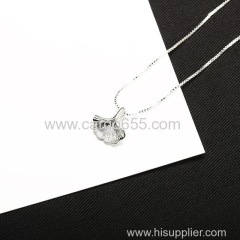 Wholesale Fashion Silver Plated Chain Alloy Women Necklaces Jewerly Latest Design Ginko Leaf Pendant Necklace