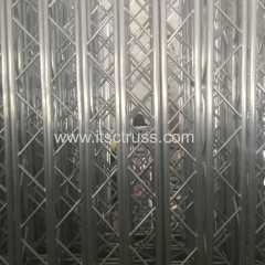 Light Scaffolding Truss System for Concerts