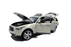 Infiniti QX70 2014 1/18 Scale Diecast Model Car