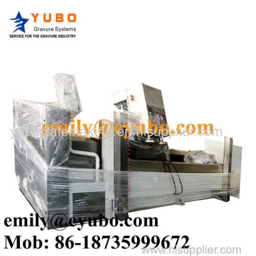 Copper grinding machine for prepress rotogravure cylinder making