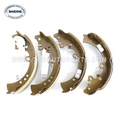 Brake shoes For 08/2004-03/2012 TOYOTA HILUX GGN25 KUN25 TGN26