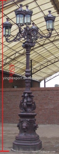 Nice five armed cast iron street lamp