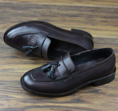 Custom Round Toe Men's Tassel Shoes Genuine Leather Handmade Casual Slip On Loafers with Goodyear Welted