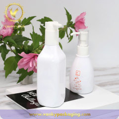 New design empty square plastic white bottle cosmetic plastic bottle