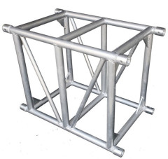 600x760 mm Rectangular truss with connical coupler connection