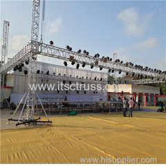 Flat roof lighting truss rigging with 4 towers