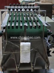 Filling iodophor cotton ball machine