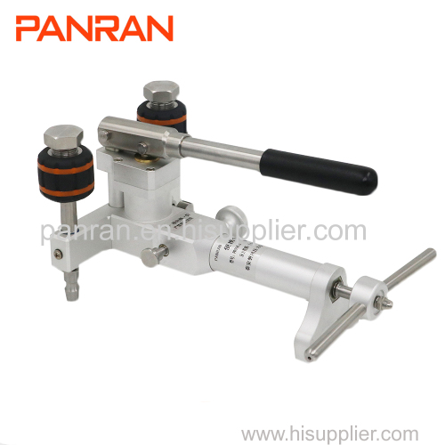 Handheld pneumatic pressure test pump