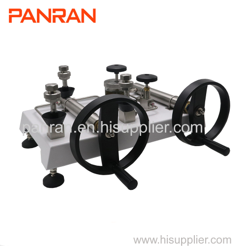 Manual high pressure hydraulic pump