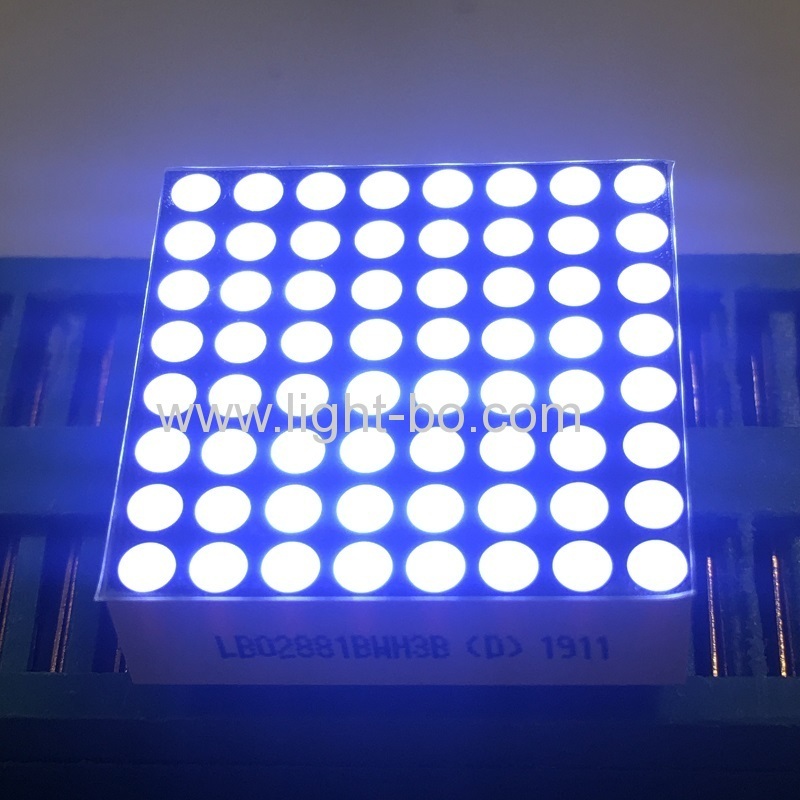 Ánodo de fila de pantalla LED de matriz de puntos ultra blanca de 8 * 8 de buena consistencia para señales móviles
