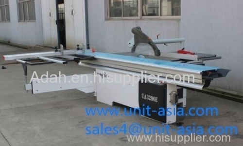 Sliding table saw for woodworking