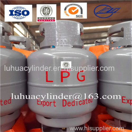 Refilling LPG gas cylinder