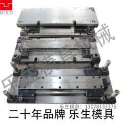 600*600 ceiling plate punching cutting machinery