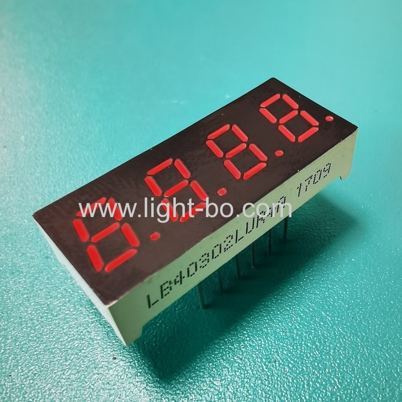 ultrarotes 0,3-Zoll-4-stelliges 7-Segment-LED-Display mit schwarzer Oberfläche mit roten Segmenten