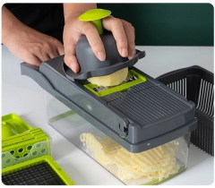 Multifunctional Grater Slicer Strainer