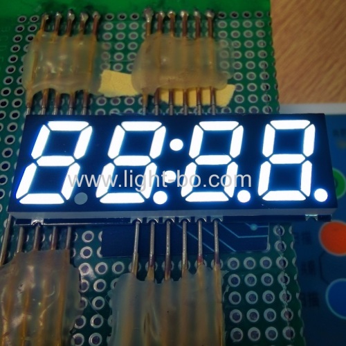 ultra blanco 0.56 "cuatro dígitos 7 segmentos smd led reloj pantalla cátodo común para temporizador de microondas