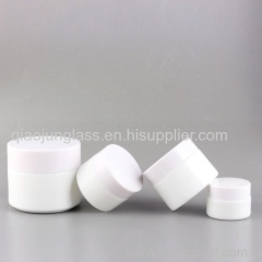 Popular 100Ml Cosmetic Jar White Porcelain Glass Jars With Plastic Cap