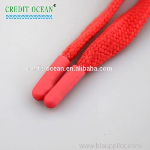 coloridas puntas de plástico para el cordón