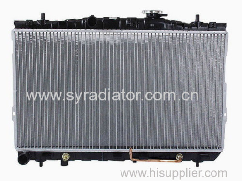 OEM Car Radiator For Hyundai Elantra′00 AT Auto Parts