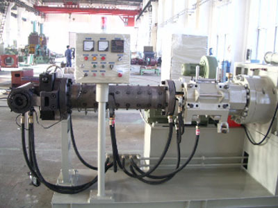 Cold feed compounding extruder-rubber extruder