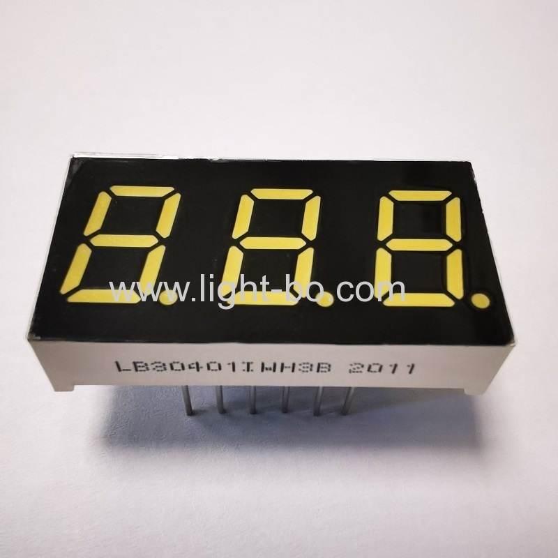 ultra-brilhante branco de 0,4 polegadas, três dígitos, 7 segmentos, display led ânodo comum para indicador de temperatura