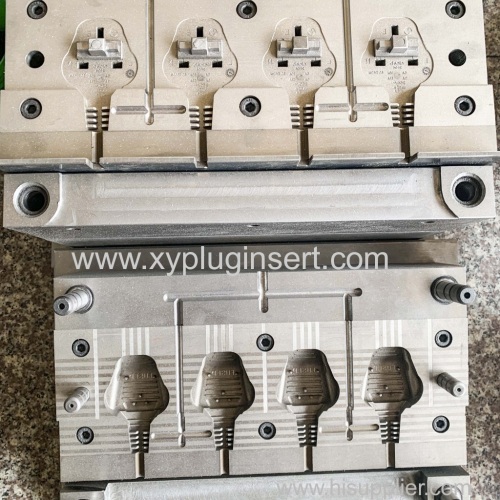 plugs moulds plugs mold plug tooling  with injection machine 