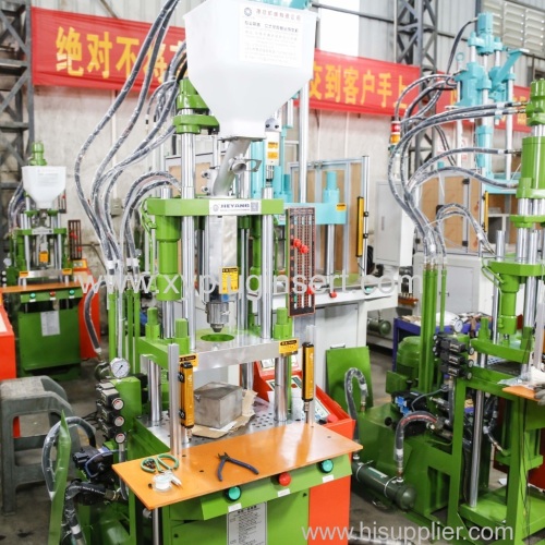 vertical PVC injection machine with 4 cavity moulds