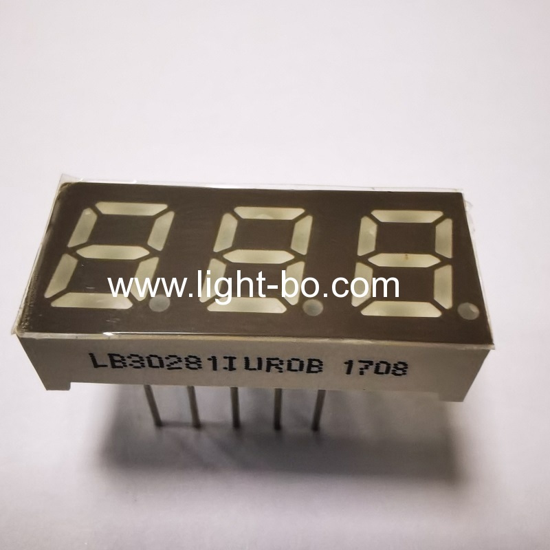 شاشة عرض LED حمراء فائقة السطوع مقاس 0.28 بوصة مكونة من 3 أرقام و7 قطاعات ذات أنود مشترك للوحة العدادات