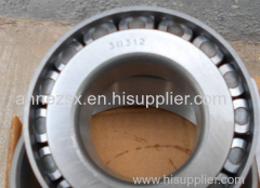 Auto rear wheel with tapered roller bearing