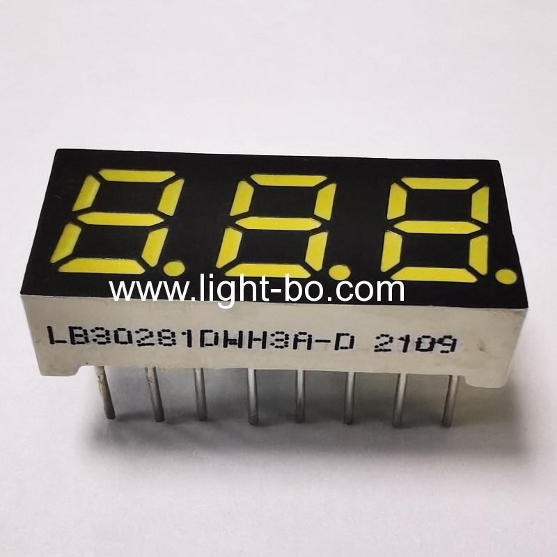 شاشة عرض LED ثلاثية الأرقام 7 قطاعات 0.28 بوصة بيضاء للغاية مكونة من 16 دبوسًا وكاثود مشترك لآلة القهوة