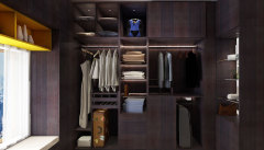 WALK-IN CLOSET 1