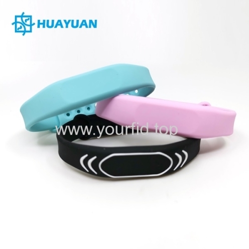 HUAYUAN Sleek Silicone RFID MIFARE Wristband