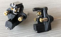 Schuko plug inserts with screws