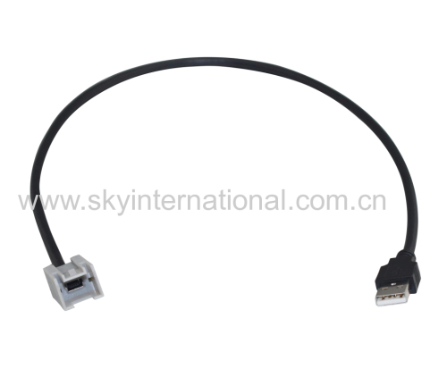USB adaptor harness to retain the OE USB For Fiat 500