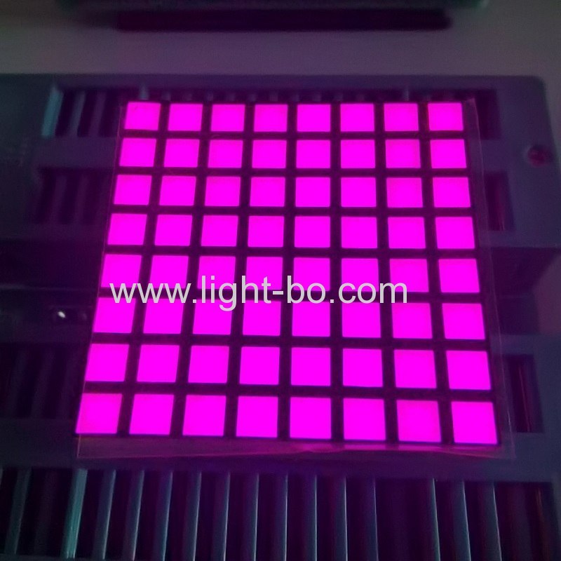 Display a led a matrice di punti quadrati 8 * 8 con colore led speciale ciano / blu ghiaccio / viola / rosa