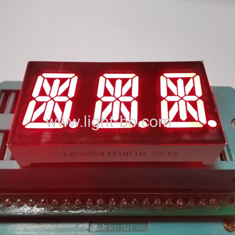 display de LED alfanumérico de três dígitos ultra vermelho de 0,54" ânodo comum de 14 segmentos para painel de instrumentos