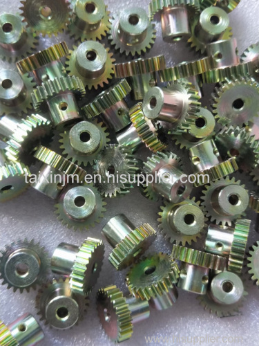 Colored zinc plated gear