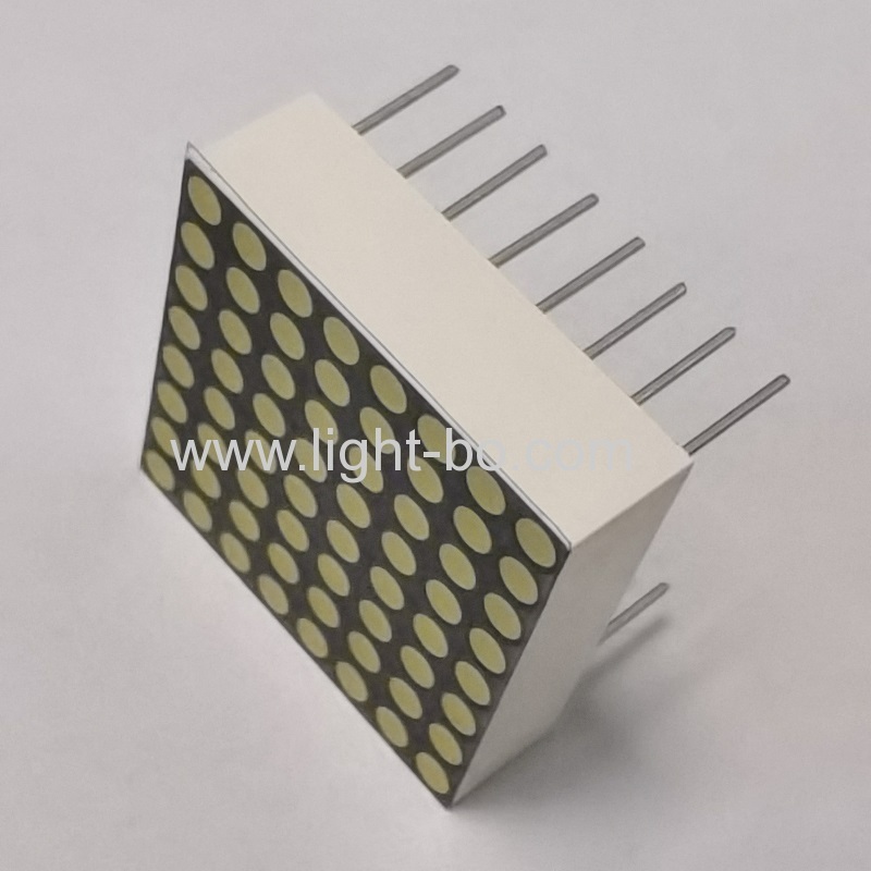 Ultrahelle weiße 1,9 mm 8 x 8 Punktmatrix-LED-Anzeige, Reihenanode, Spaltenkathode, 20 x 20 mm