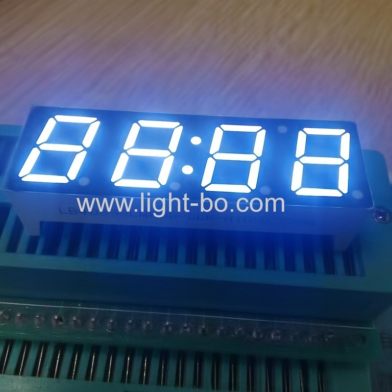 شاشة عرض ساعة LED بيضاء فائقة خالية من الهالوجين مكونة من 4 أرقام و10 مم و7 قطاعات وكاثود مشترك لمقلاة الهواء