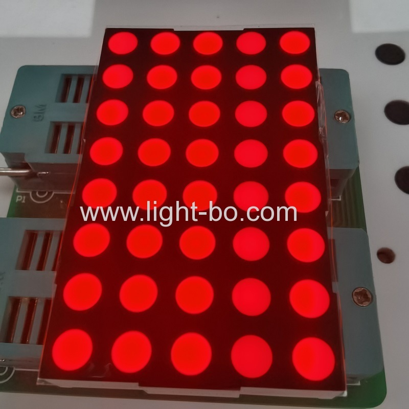Ultrahelles rotes 5-mm-5*8-Punktmatrix-LED-Display für die Hubanzeige