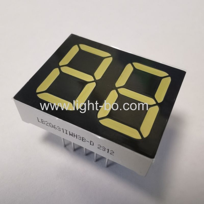 display LED ultra bianco a 2 cifre da 16 mm a 7 segmenti, anodo comune con cifre a zero gradi