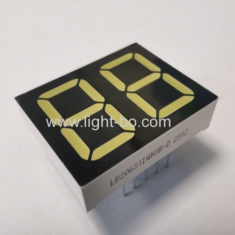 Ультрабелый 2-значный 16-мм 7-сегментный светодиодный дисплей с общим анодом и нулевыми цифрами градуса