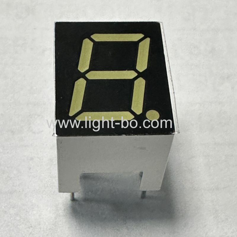Ultraweißes einstelliges 0,39-Zoll-7-Segment-LED-Display mit 10 mm hoher gemeinsamer Kathode für Unterhaltungselektronik
