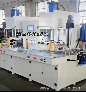 Double-station wax injection machine