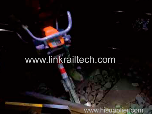 Battery-Powered rail tamping machine